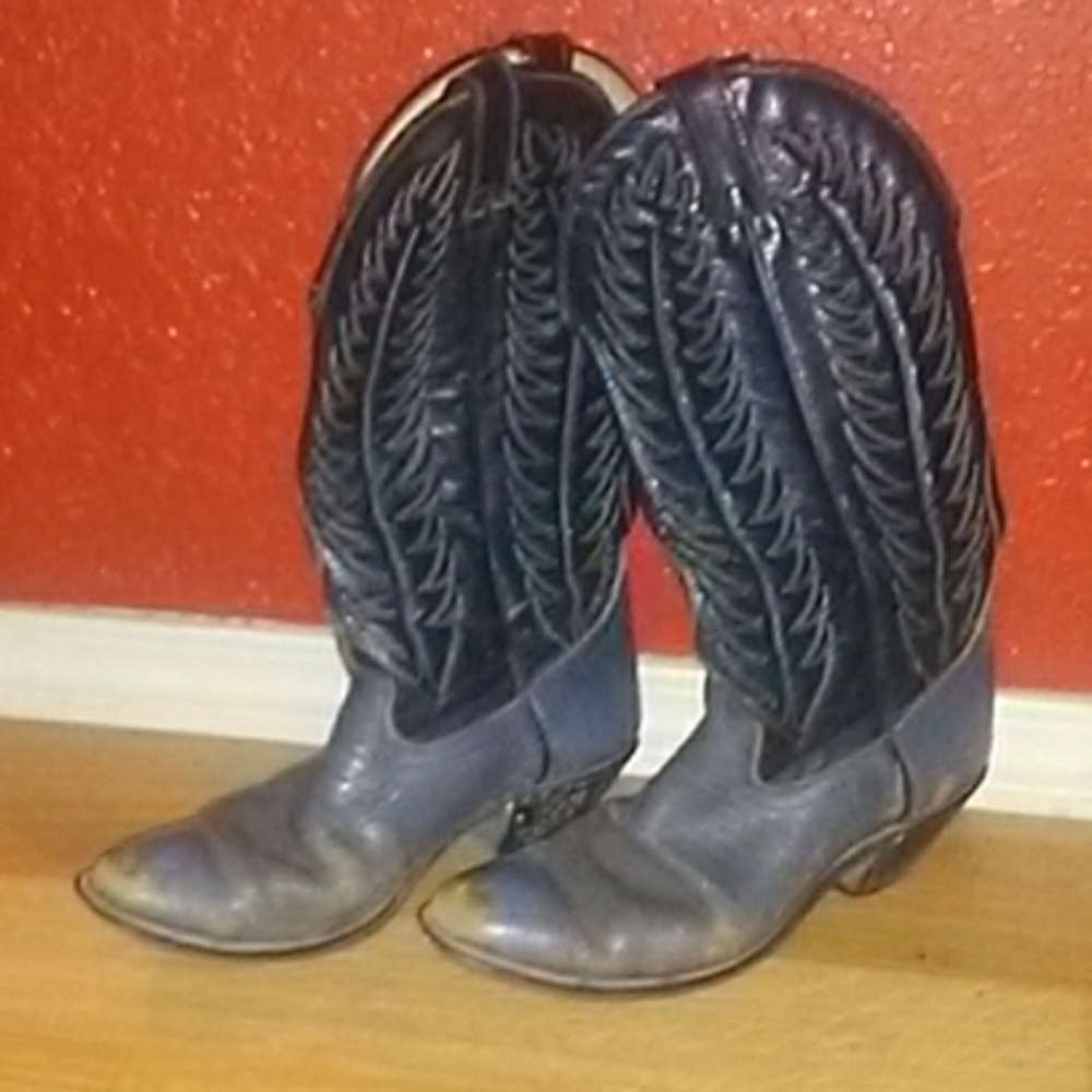 Cowgirl boots size 7.5